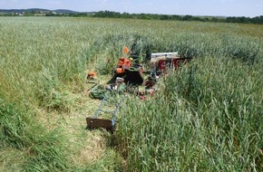 Polizeipräsidium Ludwigsburg: POL-LB: Steinheim an der Murr: Unbekannte laden Werkzeuge und Gartengeräte auf einem Kornfeld ab