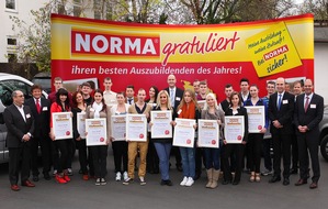 NORMA: Beste Azubis 2013 geehrt / NORMA: Top-Azubis geben unserer Zukunft ein Gesicht (FOTO)