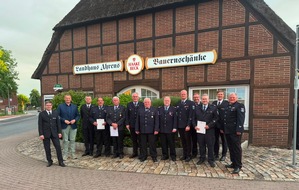 Feuerwehr Stadt Geestland: FW Geestland: Kreisfeuerwehrverband Weserm&uuml;nde w&uuml;rdigt herausragendes Engagement