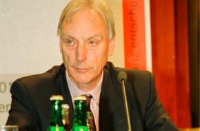 EUROFORUM Deutschland GmbH: 8. Handelsblatt Jahrestagung Energiewirtschaft 2001 in Berlin / Teil 2 von Teil 2