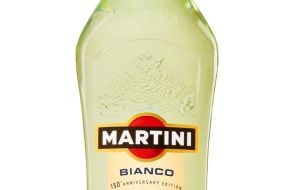Bacardi GmbH: Am 19. Juni ist Welt-Martini-Tag: Grund genug auf das anstehende Jubiläum der gleichnamigen Kultmarke anzustoßen (BILD)
