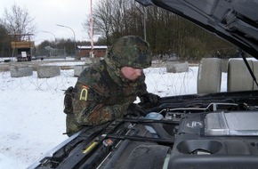 Presse- und Informationszentrum Marine: Deutsche Marine - Pressemeldung (Reportage): Bayerische Marinesoldaten kämpfen auf Bootsmannslehrgang gegen Schnee, Kälte und Übungsgegner - Sie sollen Vorgesetzte werden und umsichtig handeln