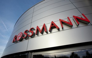 Dirk Rossmann GmbH: GESCHÄFTSENTWICKLUNG 2022 | ROSSMANN ERZIELT REKORDUMSATZ IM JUBILÄUMSJAHR VON 12,15 MILLIARDEN EURO