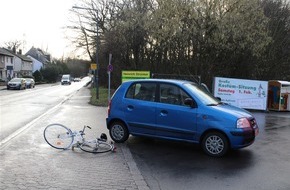 Polizei Rheinisch-Bergischer Kreis: POL-RBK: Bergisch Gladbach - Radfahrer beim Abbiegen leicht verletzt