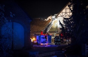 Polizeiinspektion Hameln-Pyrmont/Holzminden: POL-HM: Brand einer Scheune in Aerzen