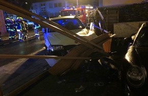 Kreispolizeibehörde Rhein-Kreis Neuss: POL-NE: Zwei Verletzte und hoher Sachschaden bei Unfall in Holzheim