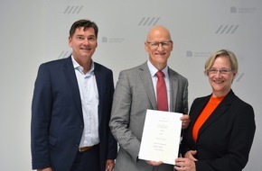 Klinikum Bielefeld gem. GmbH: Neuer Chefarzt für Geriatrie am Klinikum Bielefeld-Rosenhöhe: Univ.-Prof. Dr. Ulrich Thiem folgt Ruf an die medizinische Fakultät / Nachfolge von Dr. Wolfgang Schmidt-Barzynski