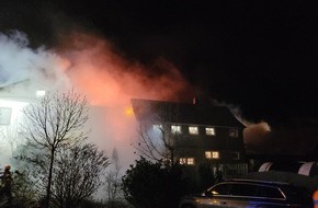 Polizeiinspektion Stade: POL-STD: Feuer zerstört leerstehendes Gaststättengebäude in Freiburg/Elbe