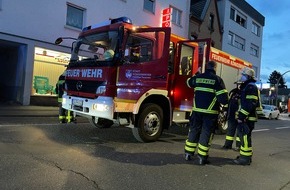 Freiwillige Feuerwehr Königswinter: FW Königswinter: Bewohner aus verrauchter Wohnung gerettet