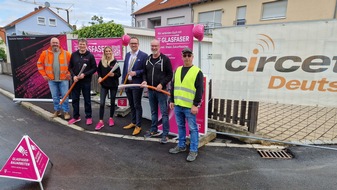 Deutsche Telekom AG: Telekom startet Glasfaserausbau in Schwabach