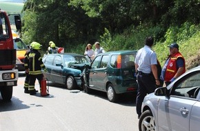 Polizeidirektion Montabaur: POL-PDMT: Verkehrsunfall mit zwei leichtverletzten Personen