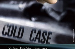 Kabel Eins: Kaltblütige Morde und eine schöne Frau: Kabel 1 wirbt zum Serienstart von "Cold Case - Kein Opfer ist je vergessen" mit Print- und On-Air-Kampagne