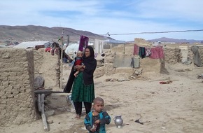 Afghanischer Frauenverein e. V.: Binnenflüchtlingen in Afghanistan steht ein harter Winter bevor / Viele Menschen im Ali Lala Flüchtlingscamp in Ghazni in Not