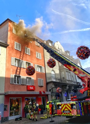 FW Konstanz: Wohnungsbrand in Konstanzer Altstadt