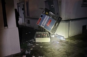 Kreispolizeibeh&ouml;rde Soest: POL-SO: Zwei Zigarettenautomaten gesprengt