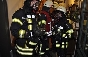 Freiwillige Feuerwehr Bedburg-Hau: FW-KLE: Feuerwehr rückt wegen Shisha an