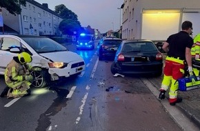 Polizei Aachen: POL-AC: Eingenickt - Unfall mit zwei Leichtverletzten