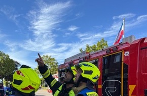 Freiwillige Feuerwehr Heide-Stadt: FW Heide: Unklare Geruchsbel&auml;stigung in Gesch&auml;ftshaus - Einsatz von Feuerwehr, Rettungsdienst und Gefahrgutzug