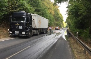 Polizeiinspektion Hameln-Pyrmont/Holzminden: POL-HM: Technischer Defekt an Gülletransporter / Landesstraße 433 im Feierabendverkehr gesperrt