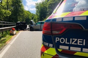 Polizeidirektion Wittlich: POL-PDWIL: Schwerer Verkehrsunfall auf der B50 zwischen Sinspelt und Niedergeckler