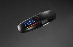 Nike Deutschland GmbH: NIKE präsentiert neues NIKE+ FuelBand - Bewegungen messen und aktiver leben (mit Bild)