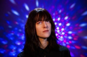 ZDF: Künstler und Songs hautnah erleben: Musikvideoreihe "Nearer" bei ZDFkultur (FOTO)