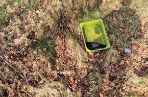 Polizeidirektion Neum&uuml;nster: POL-NMS: 260331-1- Zeugen nach unerlaubter M&uuml;llentsorgung gesucht