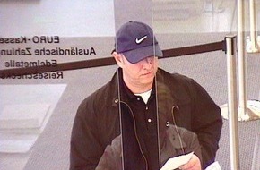 Polizei Düsseldorf: POL-D: Programmhinweis - Serienbankräuber bundesweit unterwegs - Düsseldorfer Fall im "Kriminalreport" - Bild aus Überwachungskamera hängt als Datei an - Berichterstattung vom 5. Mai 2007