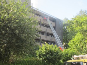 FW-MH: Ausgedehnter Wohnungsbrand - Keine Verletzten