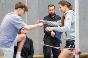 Polizeipräsidium Recklinghausen: POL-RE: Recklinghausen: Polizei setzt Präventionsreihe "Sport verbindet" am Marie-Curie-Gymnasium fort