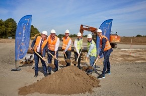 Thyssengas GmbH: H2-Leitung Vlieghuis-Ochtrup / Spatenstich-Veranstaltung in Hoogstede: Thyssengas beginnt mit der Realisierung der grenzüberschreitenden Wasserstoff-Leitung zwischen den Niederlanden und Deutschland