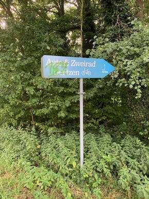 POL-KLE: Kranenburg - Gegenstände mit Farbe besprüht und Verkehrsschilder entwendet: Gemeinde setzt Belohnung aus