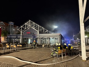 FW-AUR: Gastronomie-Küche wird Raub der Flammen