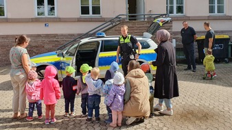 Polizeiinspektion Hameln-Pyrmont/Holzminden: POL-HOL: Krippe besucht die Polizei Stadtoldendorf