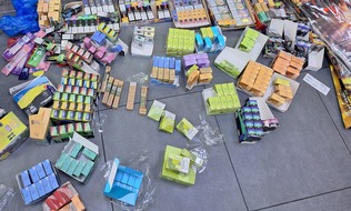 Polizeiinspektion Osnabrück: POL-OS: Osnabrück: Polizei durchsucht Kiosk - Illegale Vapes und Feuerwerkskörper beschlagnahmt