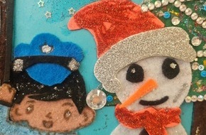 Polizeiinspektion Cuxhaven: POL-CUX: Nordseezauber & Blaulichtglanz - unser Weihnachts-Malwettbewerb!