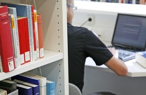 Hauptzollamt München: HZA-M: Berufseinsteiger beim Hauptzollamt München Jetzt Karriere beim ZOLL starten!