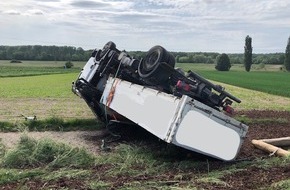 Polizeidirektion Landau: POL-PDLD: Rohrbach - Landstraße aufgrund Unfall gesperrt