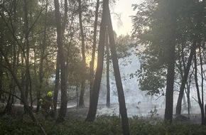 Freiwillige Feuerwehr Alpen: FW Alpen: &Uuml;ber&ouml;rtliche Hilfe bei Waldbrand in Sonsbeck - Labbeck