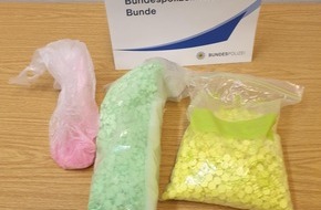 Bundespolizeiinspektion Bad Bentheim: BPOL-BadBentheim: Ecstasy-Tabletten im Wert von rund 60.000 Euro beschlagnahmt / Zwei Drogenschmuggler in Untersuchungshaft