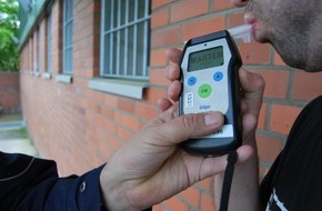Kreispolizeibehörde Rhein-Kreis Neuss: POL-NE: Autofahrer stand unter Alkoholeinfluss