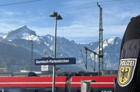Bundespolizeidirektion M&uuml;nchen: Bundespolizeidirektion M&uuml;nchen: Einmal die Zugspitze sehen / Minderj&auml;hriger Ausrei&szlig;er verpasst letzten Zug und strandet in Garmisch-Partenkirchen