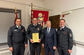 Freiwillige Feuerwehr Uedem: FW Uedem: Feuerwehr Uedem: Beförderungen und Ernennung des neuen stellvertretenden Leiters