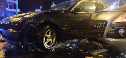 Polizei Düren: POL-DN: Circa 8000 Euro Sachschaden bei Verkehrsunfall