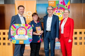 DAK-Gesundheit: Pflegeprojekt aus Sachsen-Anhalt gewinnt Sonderpreis beim DAK-Wettbewerb „Gesichter für ein gesundes Miteinander“
