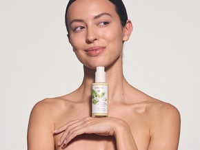 An extra dose of care: Dr. Hauschka Pflege im Limited Edition Design in Vorteilsgr&ouml;&szlig;e