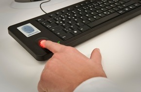 DERMALOG Identification Systems GmbH: CeBIT-Neuheit: Sicherer Login: Fingerabdruck ersetzt Passwort