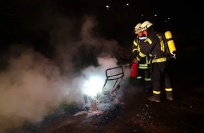 Freiwillige Feuerwehr Werne: FW-WRN: FEUER_1 - LZ1 - brennt Stuhl an der Kreuzung