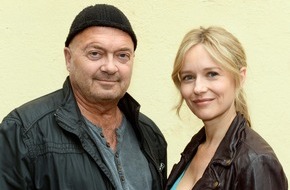 ZDF: 25 Jahre ZDF-Samstagskrimireihe "Ein starkes Team" / 80. Folge "Abgetaucht" mit Stefanie Stappenbeck und Florian Martens (FOTO)