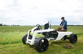 Deutsche Bank AG: IAA Nutzfahrzeuge 2014: Ein neues Leichtgewicht für die Landwirtschaft (FOTO)